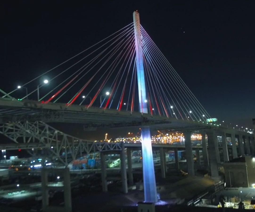 New Gerald Desmond Bridge lit up in time for festive season image
