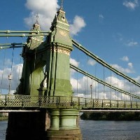 Hammersmith Bridge refurb gets under way image