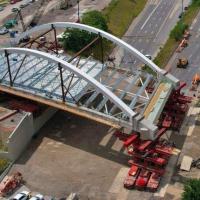 Installation begins of Detroit arch bridge image