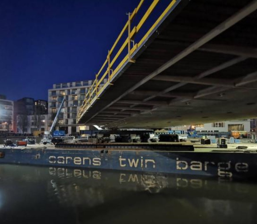 Main span floated into place for new Brussels bridge image