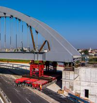 Third arch installed for new Italian rail line logo 