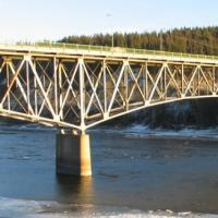 Upgrade to begin of Simon Fraser Bridge logo 